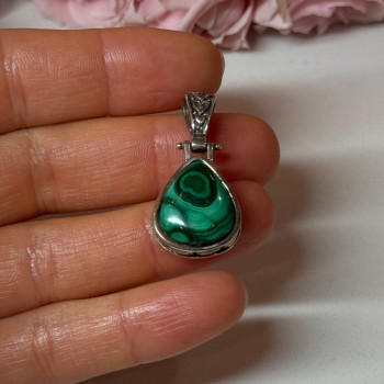 925 Sterling Silver Green Agate Pendant Length 1.4 Inch