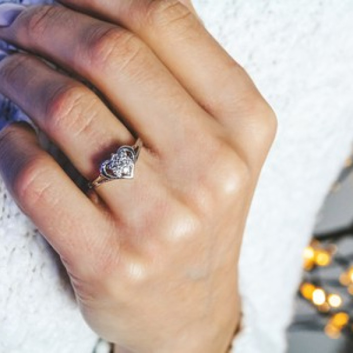 900 Platinum Sapphires 