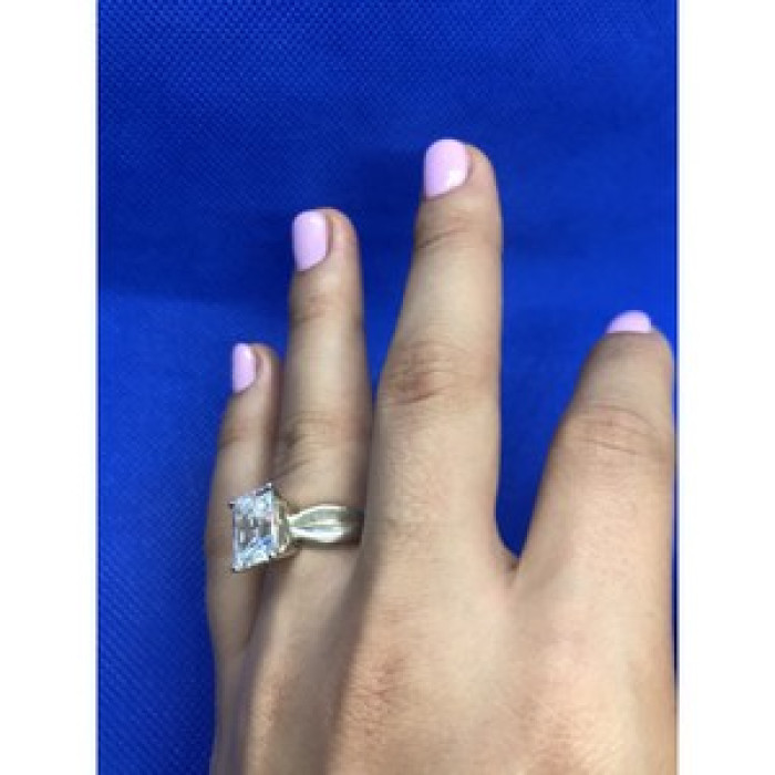 925 Sterling Silver White CZ Ring Size 6.5