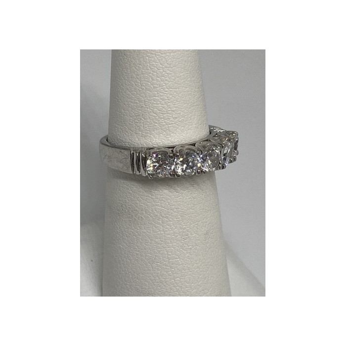 925 Sterling Silver CZ Ring Size 6