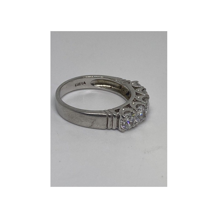 925 Sterling Silver CZ Ring Size 6