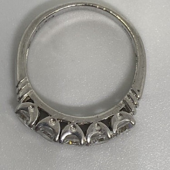 925 Sterling Silver CZ Ring Size 6