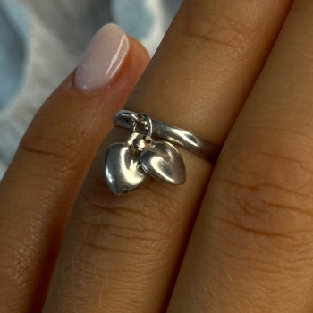 925 Sterling Silver 2 Hearts Charms Ring Size 5