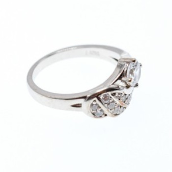 925 Sterling Silver CZ Ring Size 6.5