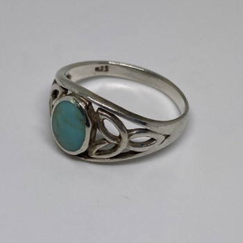 925 Sterling Silver Ring With Turquoise Size 7.75