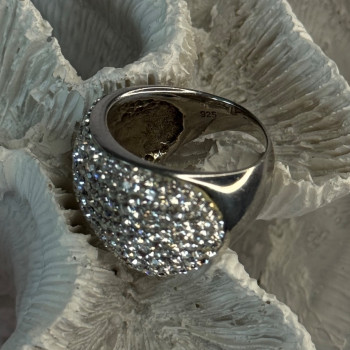 Beautiful 925 Sterling Silver CZ Ring Size 8