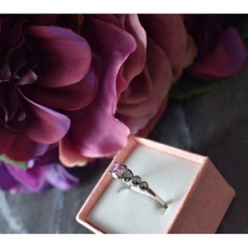 925 Sterling Silver Pink CZ Ring Size 6.5