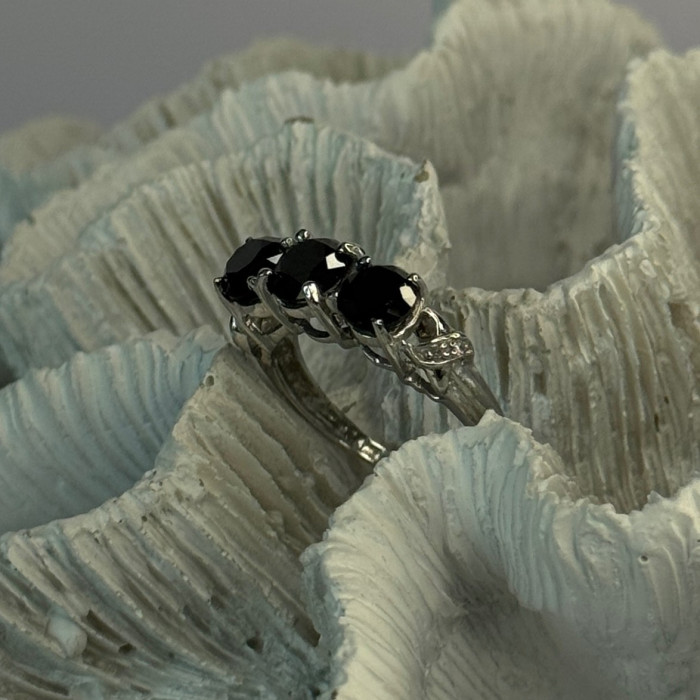 10K White Gold Sapphire & Diamond Ring Size 7.5