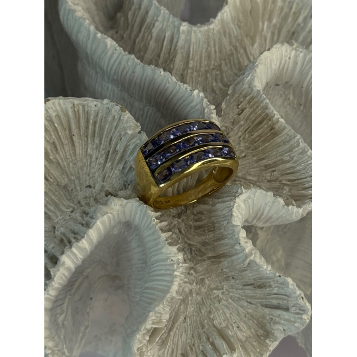 14K Yellow Gold Tanzanite Ring Size 9