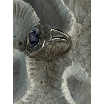 14K White Gold Tanzanite & Diamond Ring Size 6