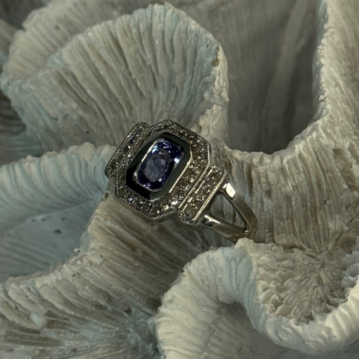 14K White Gold Tanzanite & Diamond Ring Size 6