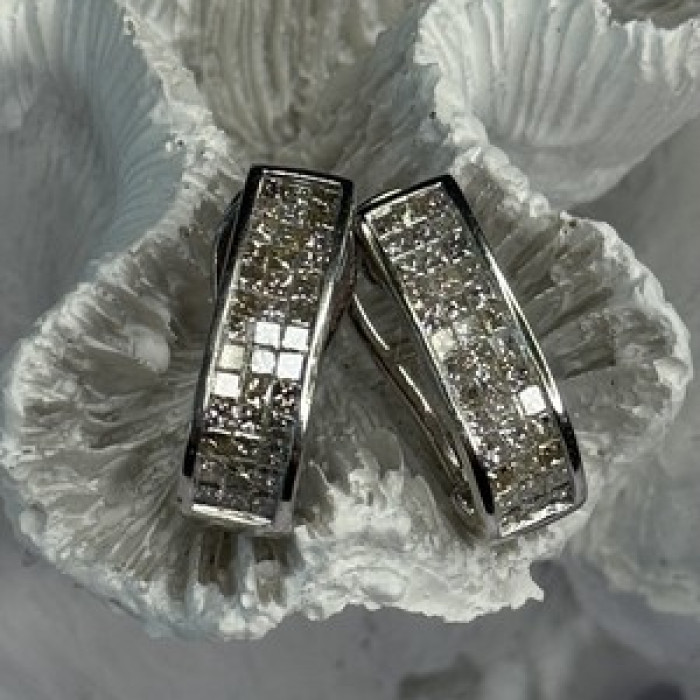 Classy 14K White Gold Diamond 1 Carat Earrings Length 0.83 Inch