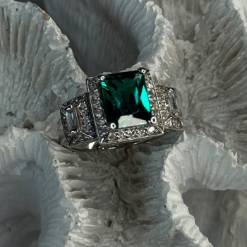 925 Sterling Silver Emerald & Cz Ring Size 6