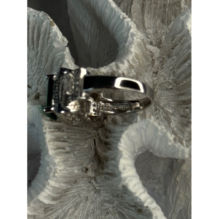 925 Sterling Silver Emerald & Cz Ring Size 6