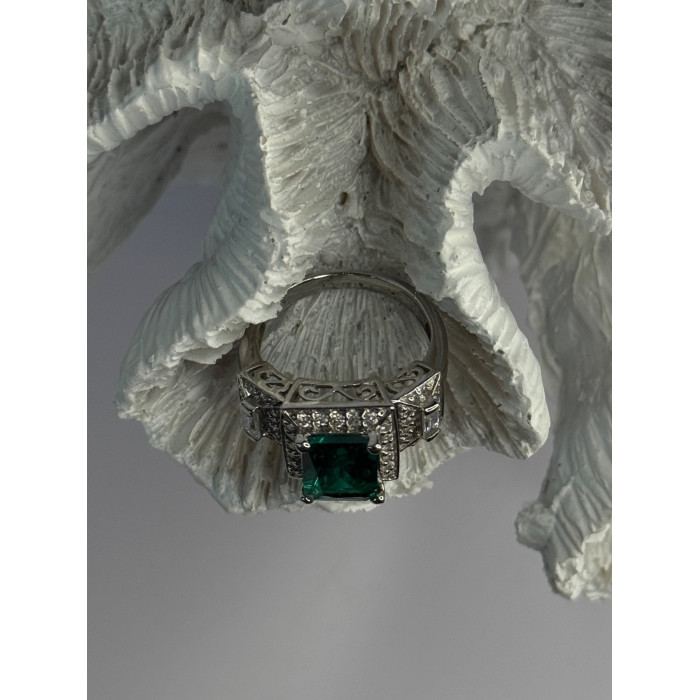 925 Sterling Silver Emerald & Cz Ring Size 6