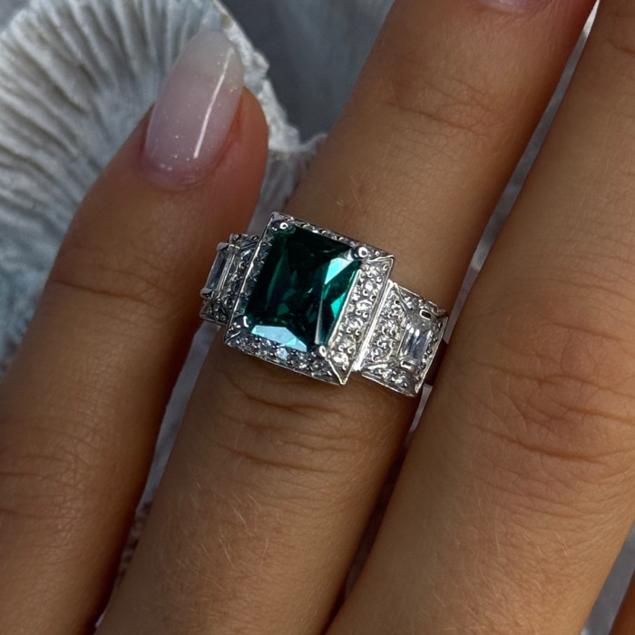 925 Sterling Silver Emerald & Cz Ring Size 6