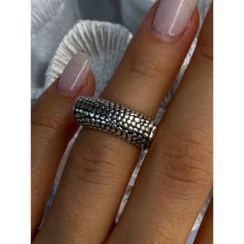Unique Design 925 Sterling Silver Ring Size 5