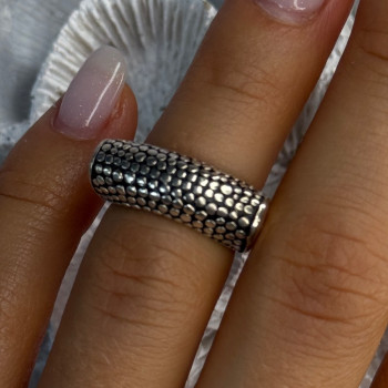 Unique Design 925 Sterling Silver Ring Size 5
