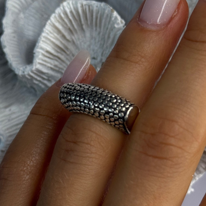Unique Design 925 Sterling Silver Ring Size 5