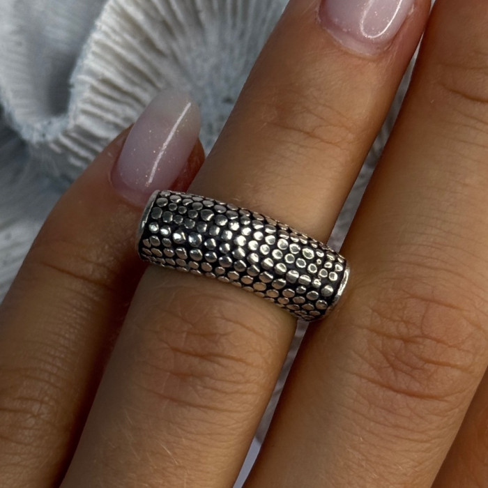 Unique Design 925 Sterling Silver Ring Size 5