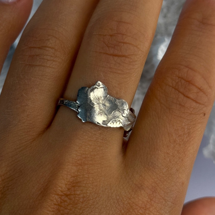 Vintage 925 Sterling Silver Ring Sizable