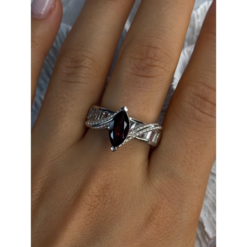 925 Sterling Silver Garnet & Beryl Ring Size 10