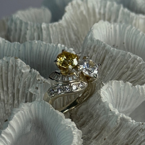 925 Sterling Silver Yellow & White Cz Ring Size 6