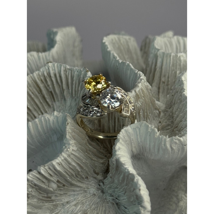 925 Sterling Silver Yellow & White Cz Ring Size 6