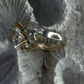 925 Sterling Silver Yellow & White Cz Ring Size 6