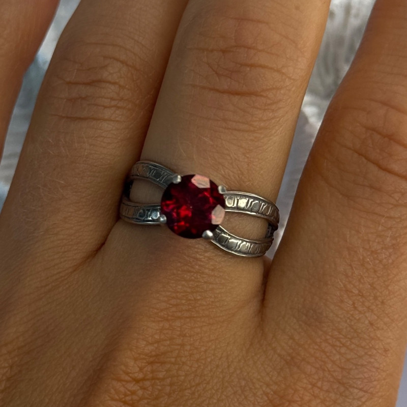 Vintage 925 Sterling Silver Ruby Ring Size 9.5