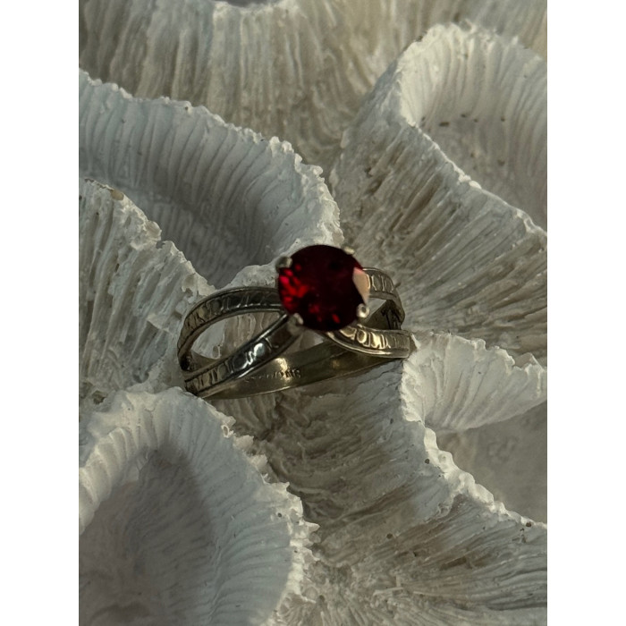 Vintage 925 Sterling Silver Ruby Ring Size 9.5