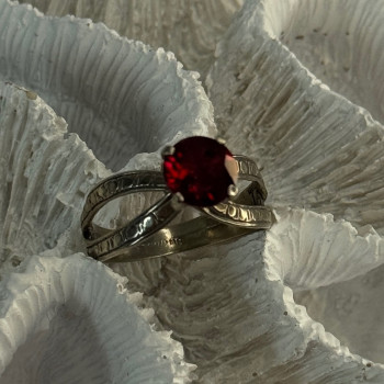 Vintage 925 Sterling Silver Ruby Ring Size 9.5