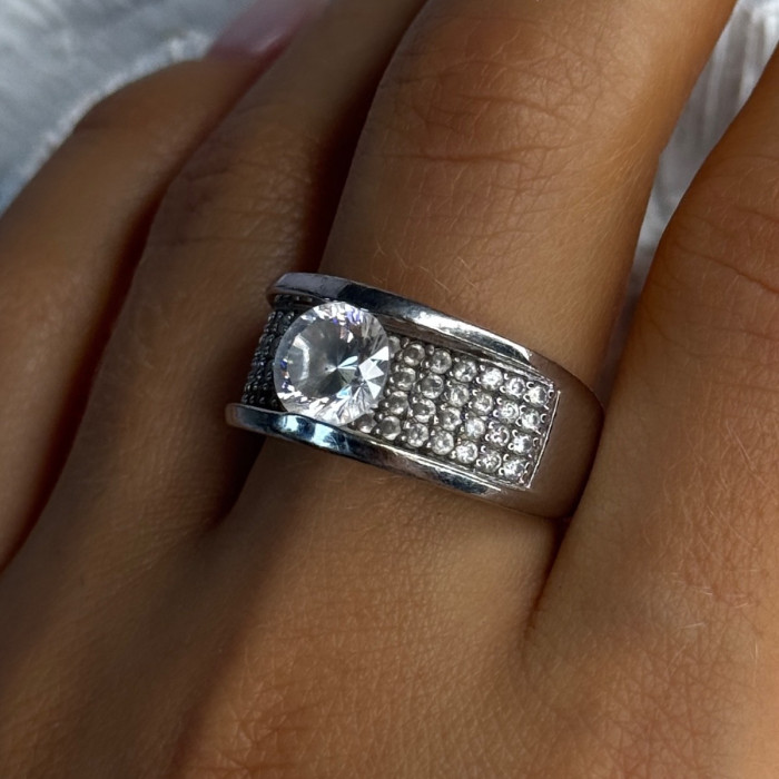Elegant Design 925 Sterling Silver Cz Ring Size 10