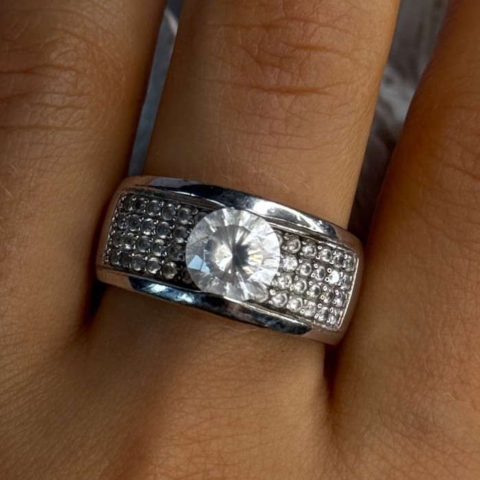 Elegant Design 925 Sterling Silver Cz Ring Size 10