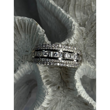 Beautiful Design 925 Sterling Silver Cz Ring Size 11