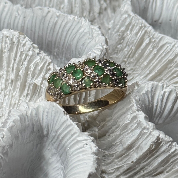 10K Yellow Gold Ring Emerald & Diamond Size 6