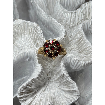 14K YELLOW GOLD RING GARNET FLOWER SIZE 5