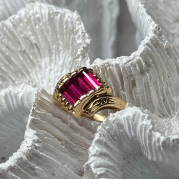14K Yellow Gold Ring Ruby Size 2.5