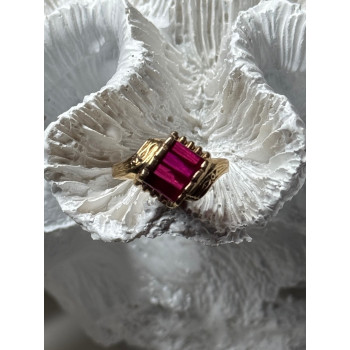 14K YELLOW GOLD RING RUBY SIZE 2.5