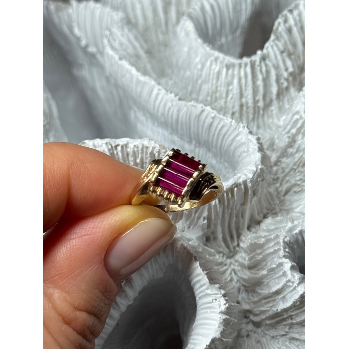 14K YELLOW GOLD RING RUBY SIZE 2.5