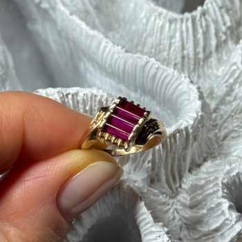 14K Yellow Gold Ring Ruby Size 2.5