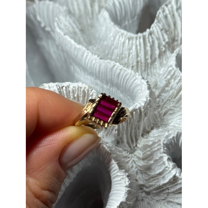 14K YELLOW GOLD RING RUBY SIZE 2.5