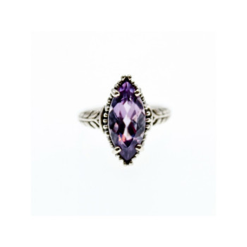 Vintage 925 Sterling Silver Amethyst Ring Size 6