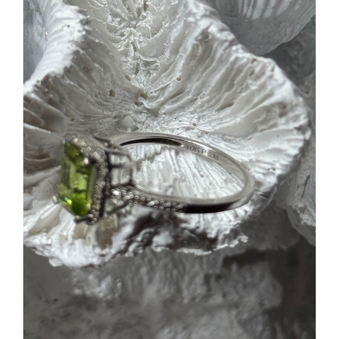 10K WHITE GOLD RING PERIDOT & DIAMONDS SIZE 6.5
