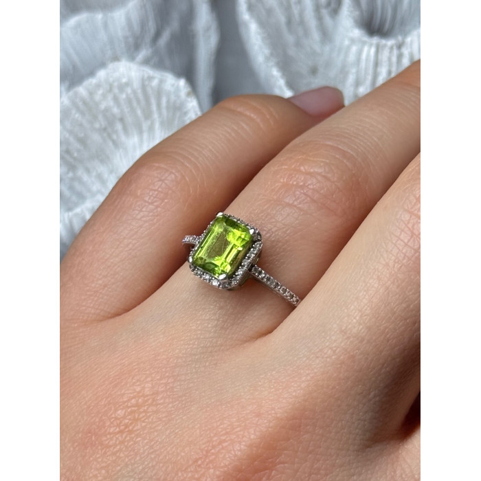 10K WHITE GOLD RING PERIDOT & DIAMONDS SIZE 6.5