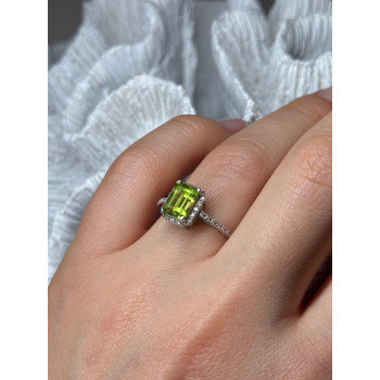 10K WHITE GOLD RING PERIDOT & DIAMONDS SIZE 6.5