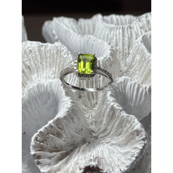 10K WHITE GOLD RING PERIDOT & DIAMONDS SIZE 6.5