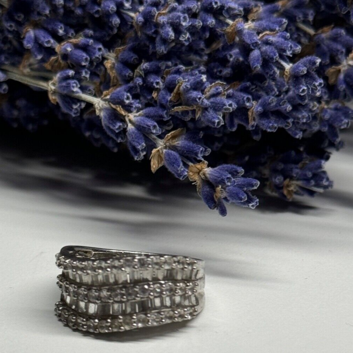 925 Sterling Silver Sapphire Ring Size 6
