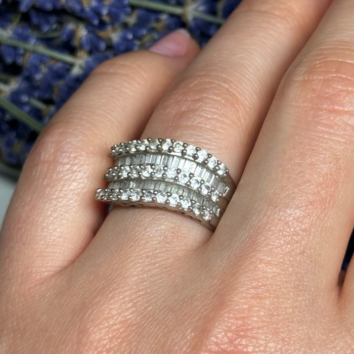 925 Sterling Silver Sapphire Ring Size 6