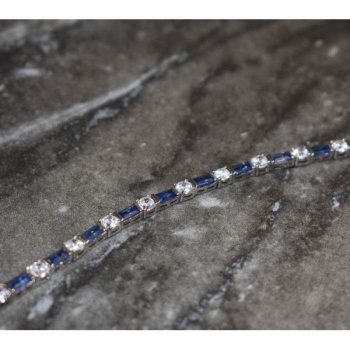 925 Sterling Silver Blue & White CZ Bracelet Size 7 IN